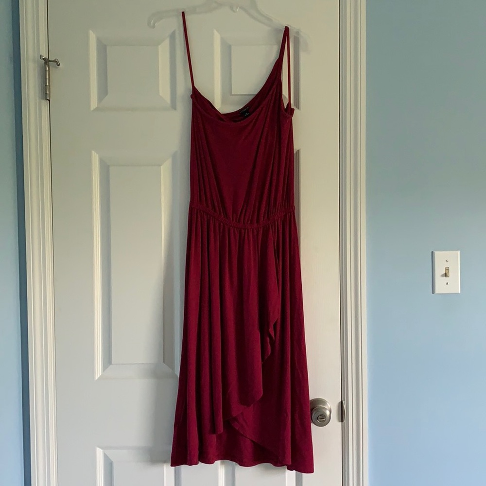 EUC zone-shoulder midi dress